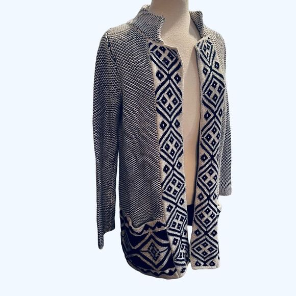 Old Navy Cardigan Black & White Sweater knit Size SP - Picture 3 of 7